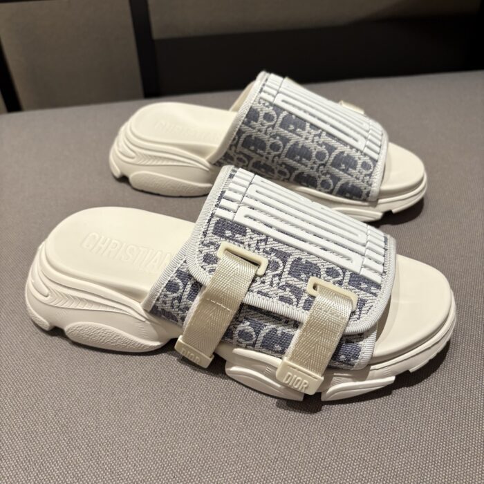 디올 D 완더 뮬 슬리퍼 샌들 화이트 슬리퍼 레플리카 미러급 SA급 S급 고퀄리티 최상급 하이엔드 신발 [여성] 5