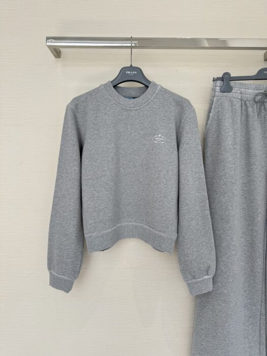 프라다 스웨트셔츠 레플리카 미러급 SA급 S급 고퀄리티 하이엔드 최상급 의류 [여성] 4