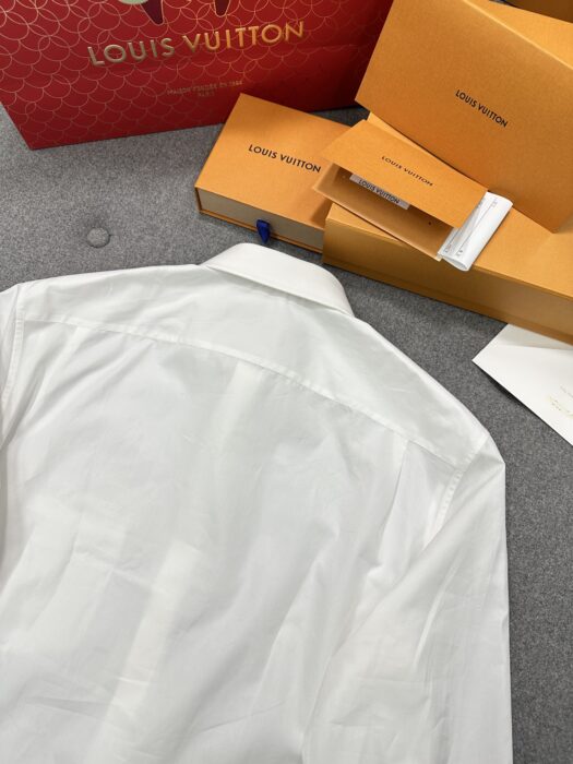 루이비통 자수 코튼 셔츠 레플리카 미러급 SA급 S급 고퀄리티 하이엔드 최상급 의류 [남성여성공용] 26