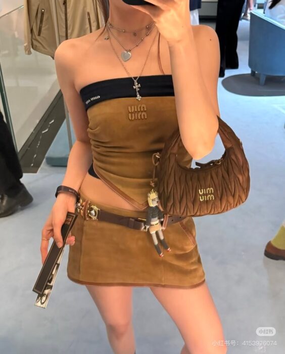 미우미우 스웨이드 블루종 스커트 레플리카 미러급 SA급 S급 고퀄리티 하이엔드 최상급 의류 [여성] 15