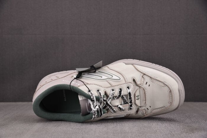 발렌시아가 햄튼 웜 아웃 레플리카 미러급 SA급 S급 고퀄리티 최상급 하이엔드 신발 [남성여성공용] 3