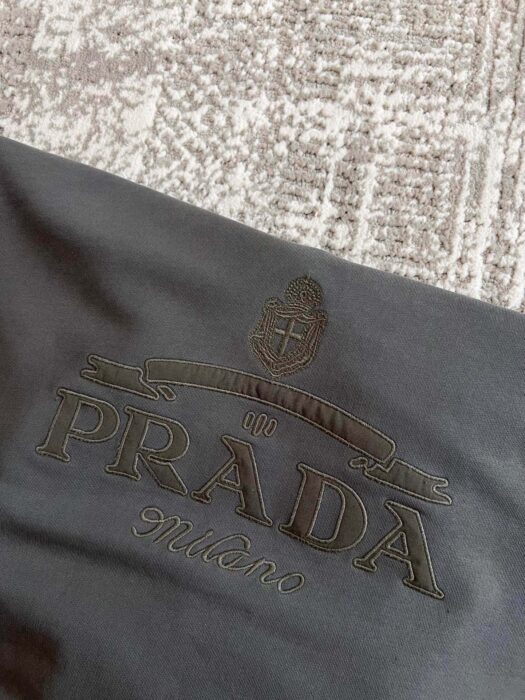 프라다 자수 후드 레플리카 미러급 SA급 S급 고퀄리티 하이엔드 최상급 의류 [남성여성공용] 16