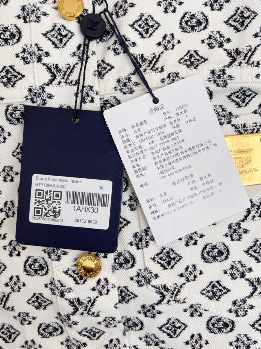 루이비통 블러리 모노그램 자켓 레플리카 미러급 SA급 S급 고퀄리티 하이엔드 최상급 의류 [여성] 16