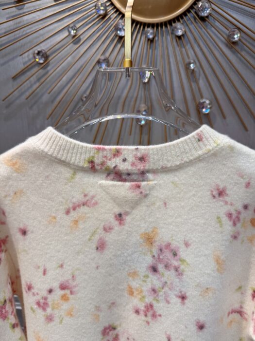 프라다 플로럴 울 가디건 레플리카 미러급 SA급 S급 고퀄리티 하이엔드 최상급 의류 [여성] 7