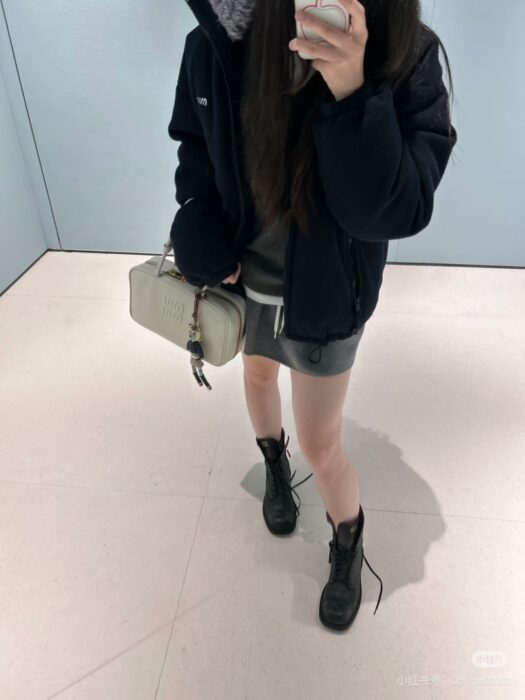 미우미우 플리스 다운 재킷 레플리카 미러급 SA급 S급 고퀄리티 하이엔드 최상급 의류 [여성] 11