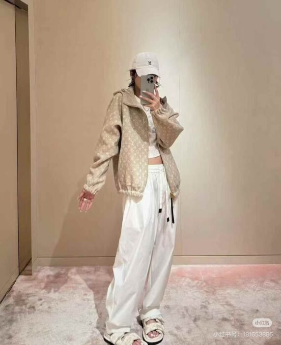 루이비통 리버서블 더블 페이스 집업 자켓 레플리카 미러급 SA급 S급 고퀄리티 하이엔드 최상급 의류 [여성] 19