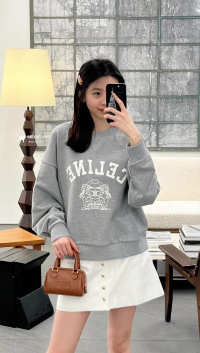 셀린느 모노그램 휘장 프린트 맨투맨 그레이 레플리카 미러급 SA급 S급 고퀄리티 하이엔드 최상급 의류 [남성여성공용]