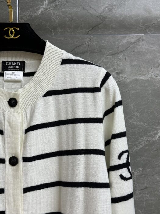 샤넬 니트 가디건 레플리카 미러급 SA급 S급 고퀄리티 하이엔드 최상급 의류 [여성] 10