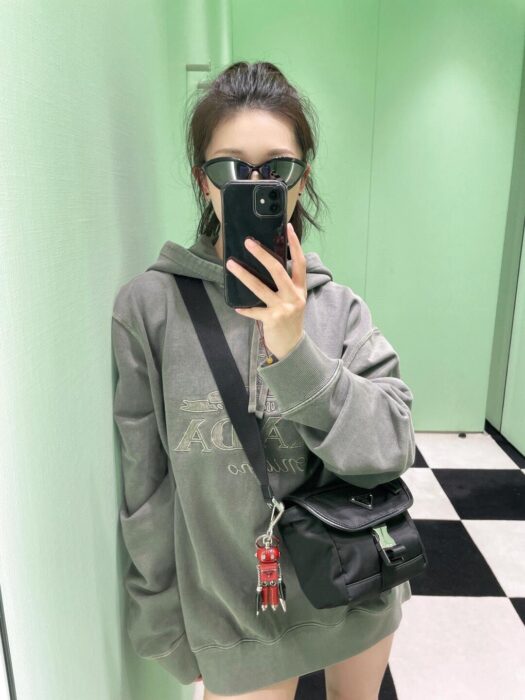 프라다 자수 후드 레플리카 미러급 SA급 S급 고퀄리티 하이엔드 최상급 의류 [남성여성공용] 9