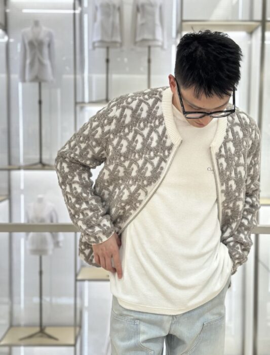 디올 FW25 가디건 레플리카 미러급 SA급 S급 고퀄리티 하이엔드 최상급 의류 [남성여성공용] 6