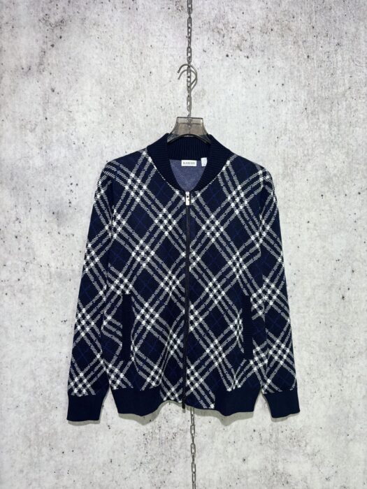 버버리 양털 혼방 체크 지퍼 가디건 블루 레플리카 미러급 SA급 S급 고퀄리티 하이엔드 최상급 의류 [남성여성공용] 3