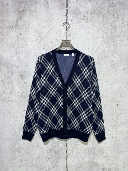 버버리 양털 혼방 체크 V넥 단추 가디건 블루 레플리카 미러급 SA급 S급 고퀄리티 하이엔드 최상급 의류 [남성여성공용] 3