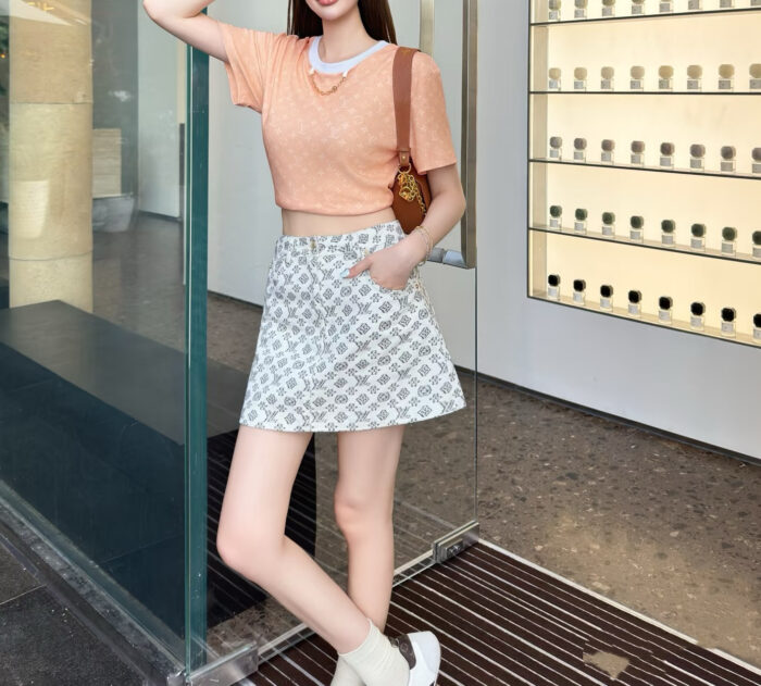 루이비통 블러리 모노그램 미니 스커트 레플리카 미러급 SA급 S급 고퀄리티 하이엔드 최상급 의류 [여성] 4