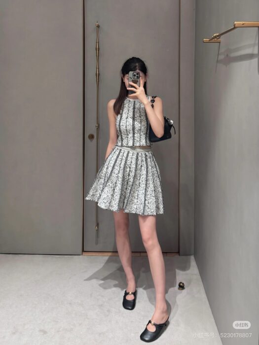 로에베 니트 베스트 레플리카 미러급 SA급 S급 고퀄리티 하이엔드 최상급 의류 [여성] 7