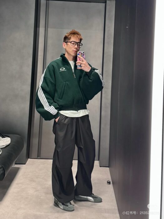 발렌시아가 루프 스포츠 아이콘 집업 자켓 그린 레플리카 미러급 SA급 S급 고퀄리티 하이엔드 최상급 의류 [남성여성공용]