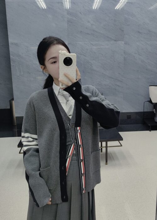 톰브라운 울 니트 가디건 레플리카 미러급 SA급 S급 고퀄리티 하이엔드 최상급 의류 [남성여성공용] 6