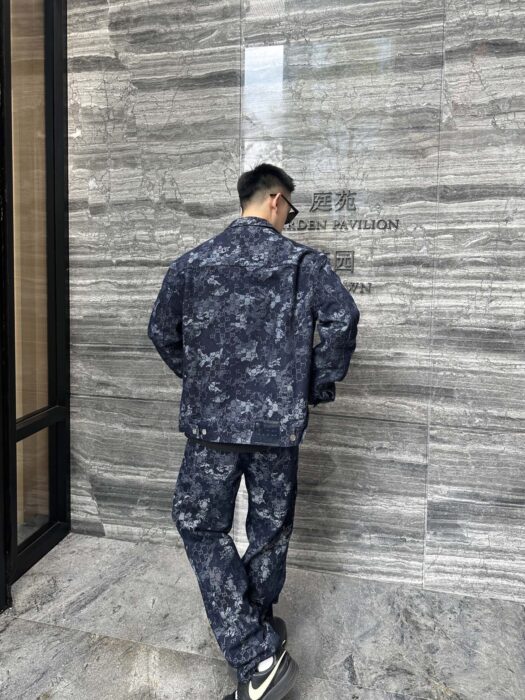 구찌 올 오버 GG로고 자카드 지퍼 데님 자켓 레플리카 미러급 SA급 S급 고퀄리티 하이엔드 최상급 의류 [남성] 2
