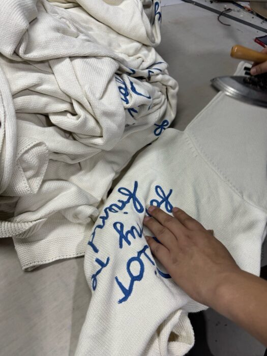 디올 모노그램 자수 가디건 베이지 레플리카 미러급 SA급 S급 고퀄리티 하이엔드 최상급 의류 [남성여성공용] 2