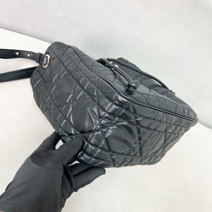 디올 디 모션 버킷백 까나쥬 블랙 크로스백 숄더백 레플리카 미러급 SA급 S급 고퀄리티 최상급 하이엔드 가방 [여성] 6