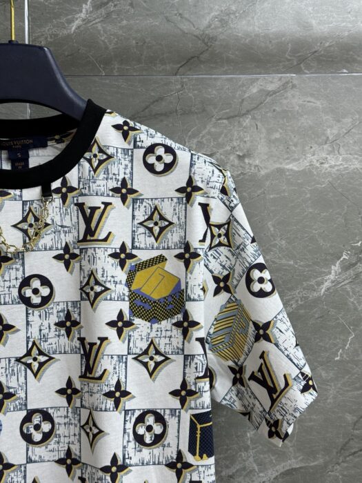 루이비통 모노그램 러기지 티셔츠 레플리카 미러급 SA급 S급 고퀄리티 하이엔드 최상급 의류 [여성] 4