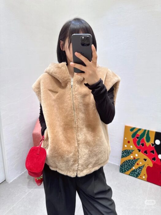 프라다 양면 베스트 레플리카 미러급 SA급 S급 고퀄리티 하이엔드 최상급 의류 [여성] 2