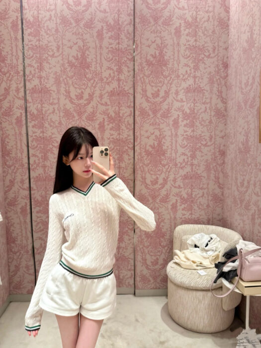 디올 슬림핏 브이넥 니트 레플리카 미러급 SA급 S급 고퀄리티 하이엔드 최상급 의류 [여성] 2