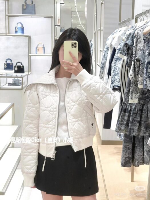 디올 오버사이즈 칼라 매크로까나쥬 자켓 레플리카 미러급 SA급 S급 고퀄리티 하이엔드 최상급 의류 [여성] 7