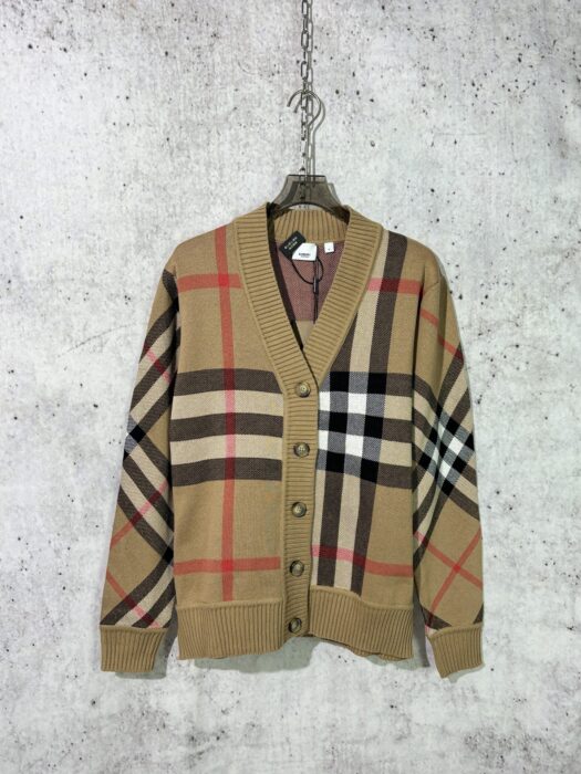 버버리 클래식 체크 가디건 레플리카 미러급 SA급 S급 고퀄리티 하이엔드 최상급 의류 [남성여성공용] 3