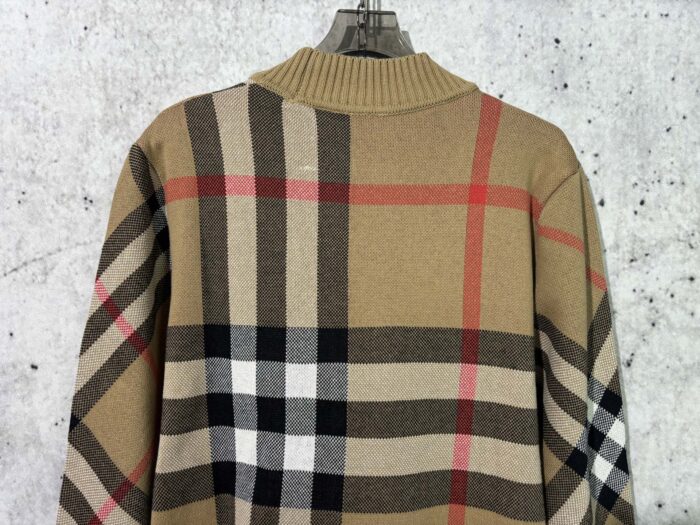 버버리 클래식 체크 가디건 레플리카 미러급 SA급 S급 고퀄리티 하이엔드 최상급 의류 [남성여성공용] 6