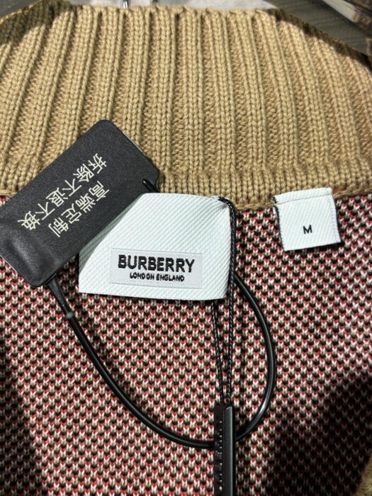 버버리 클래식 체크 가디건 레플리카 미러급 SA급 S급 고퀄리티 하이엔드 최상급 의류 [남성여성공용] 12