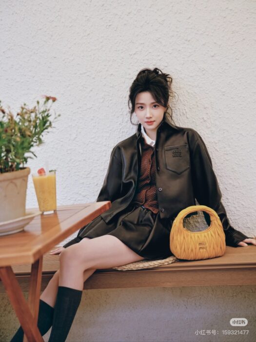 미우미우 나파 가죽 자켓, 스커트 레플리카 미러급 SA급 S급 고퀄리티 하이엔드 최상급 의류 [여성] 25