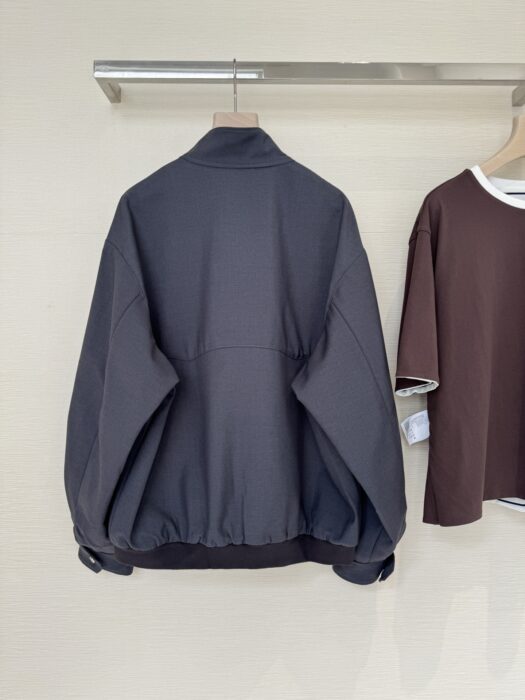 미우미우 로고 자수 골지 니트 재킷 레플리카 미러급 SA급 S급 고퀄리티 하이엔드 최상급 의류 [여성] 10