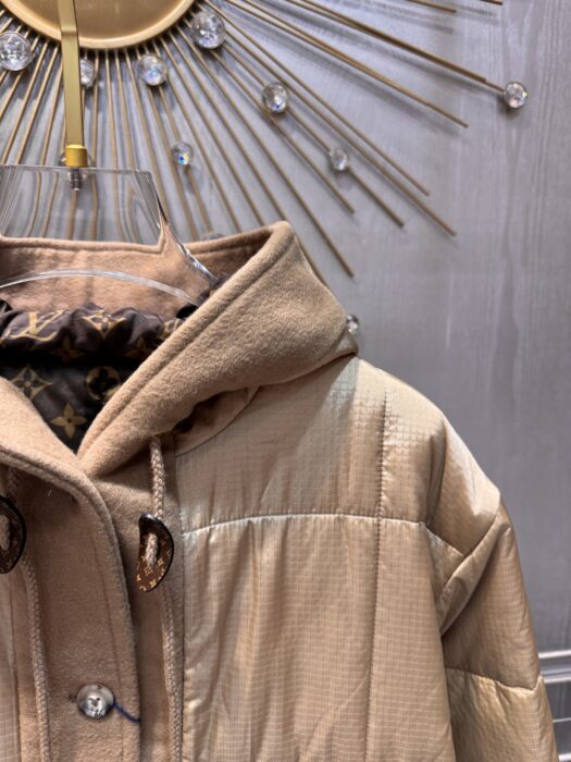 루이비통 후디드 퀼티드 립스톱 자켓 레플리카 미러급 SA급 S급 고퀄리티 하이엔드 최상급 의류 [여성] 3