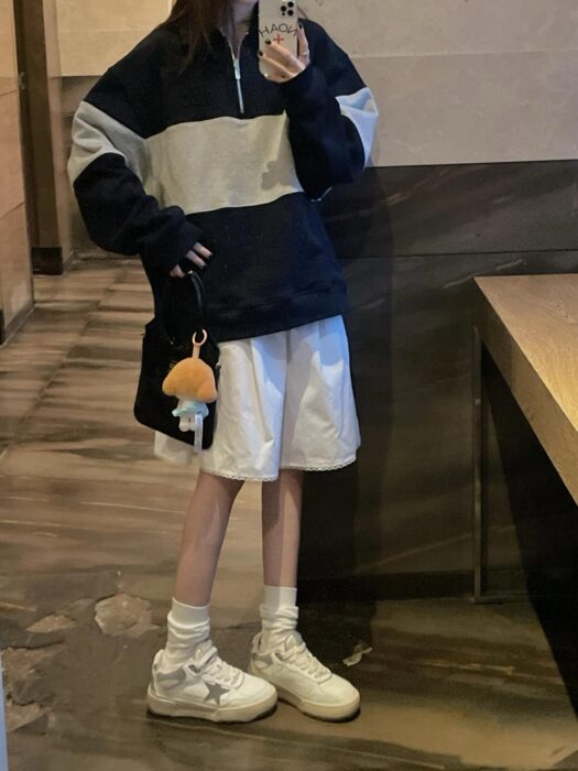 미우미우 반지퍼 칼라 넥 배색 맨투맨 네이비 레플리카 미러급 SA급 S급 고퀄리티 하이엔드 최상급 의류 [남성여성공용] 2