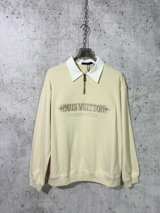 미우미우 반지퍼 이음 칼라 넥 맨투맨 화이트 레플리카 미러급 SA급 S급 고퀄리티 하이엔드 최상급 의류 [남성여성공용]