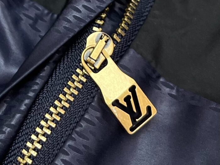 루이비통 나일론 트래블 트랙수트 팬츠 레플리카 미러급 SA급 S급 고퀄리티 하이엔드 최상급 의류 [남성여성공용] 3