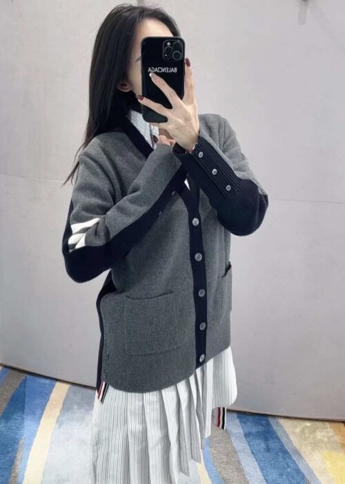 톰브라운 울 니트 가디건 레플리카 미러급 SA급 S급 고퀄리티 하이엔드 최상급 의류 [남성여성공용] 11