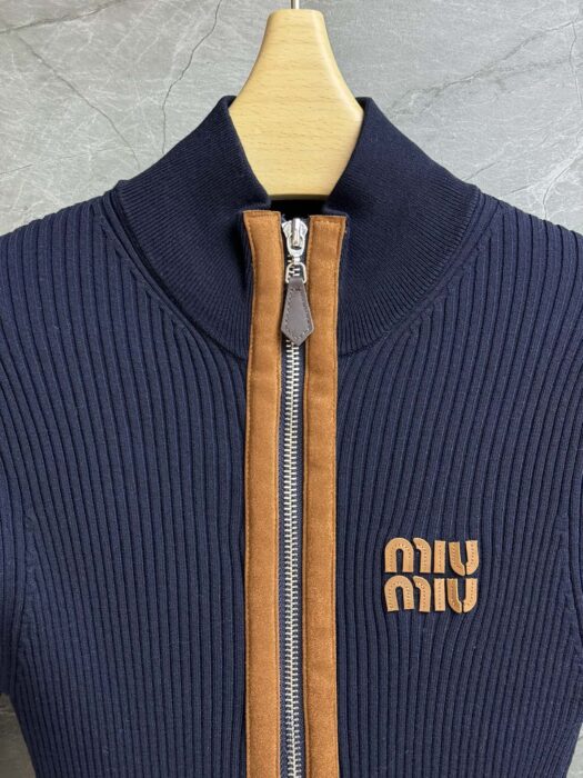 미우미우 캐시미어 및 가죽 지퍼 가디건 레플리카 미러급 SA급 S급 고퀄리티 하이엔드 최상급 의류 [여성] 4