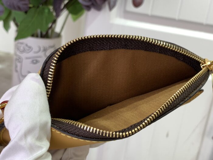 루이비통 PHARREL and 니고 collection's 토트백 크로스백 M13940 브라운 레플리카 미러급 SA급 S급 고퀄리티 최상급 하이엔드 가방 [남성여성공용] 5