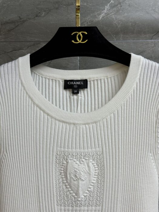 샤넬 하트 스웨터 레플리카 미러급 SA급 S급 고퀄리티 하이엔드 최상급 의류 [여성] 4