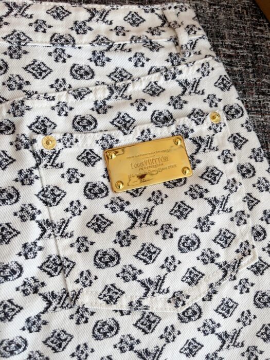 루이비통 블러리 모노그램 미니 스커트 레플리카 미러급 SA급 S급 고퀄리티 하이엔드 최상급 의류 [여성] 21