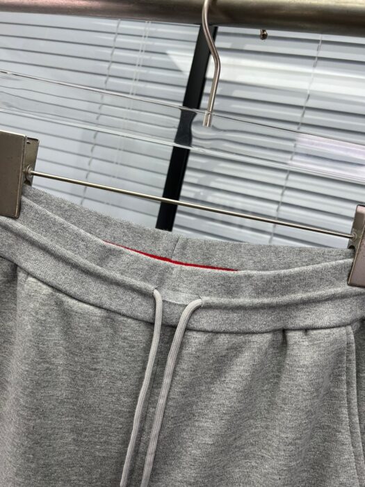 톰브라운 사선 클래식 스웨트팬츠 그레이 레플리카 미러급 SA급 S급 고퀄리티 하이엔드 최상급 의류 [남성여성공용] 4