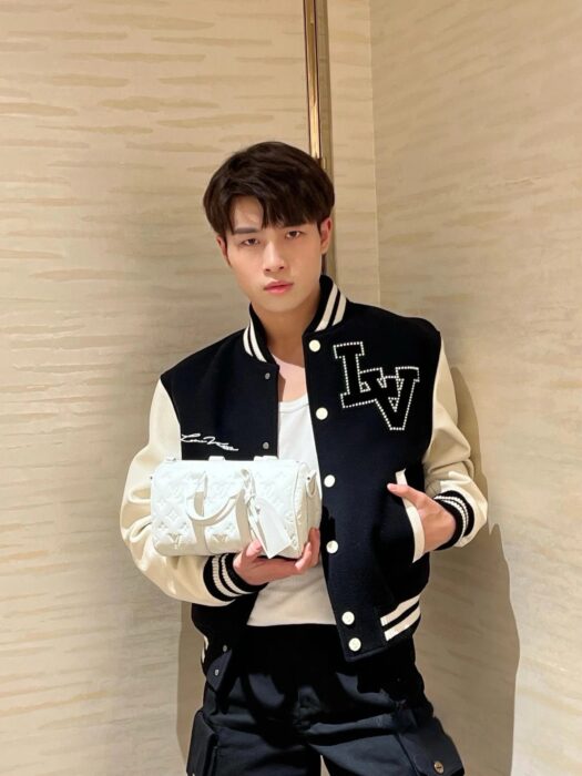 루이비통 LV로고 이음 배색 자켓 블랙 레플리카 미러급 SA급 S급 고퀄리티 하이엔드 최상급 의류 [남성여성공용]