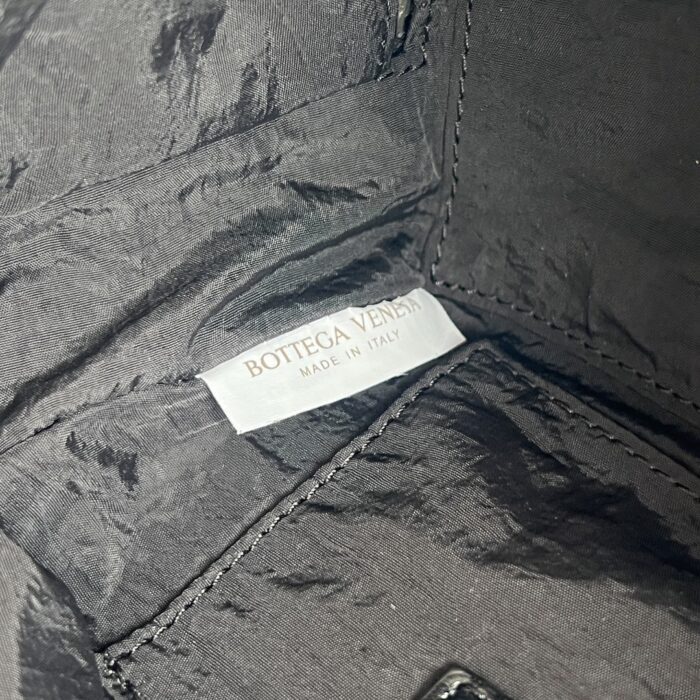 보테가베네타 스몰 도쿄 워시백 806369 블랙 파우치백 레플리카 미러급 SA급 S급 고퀄리티 최상급 하이엔드 가방 [남성여성공용] 9