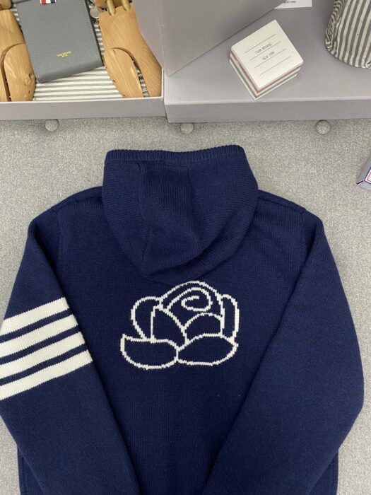 톰브라운 지퍼 후드 자켓 레플리카 미러급 SA급 S급 고퀄리티 하이엔드 최상급 의류 [남성여성공용] 29