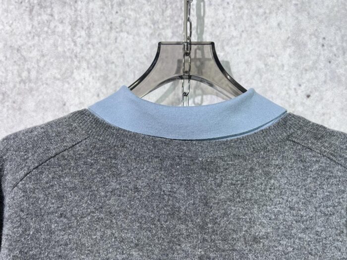 미우미우 캐시미어 페이크 레이어링 니트 카라티 폴로티 레플리카 미러급 SA급 S급 고퀄리티 하이엔드 최상급 의류 [남성여성공용] 11