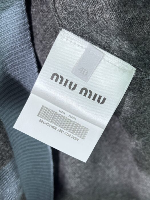 미우미우 캐시미어 페이크 레이어링 니트 카라티 폴로티 레플리카 미러급 SA급 S급 고퀄리티 하이엔드 최상급 의류 [남성여성공용] 16