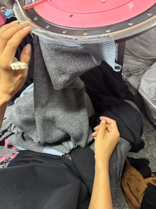 미우미우 캐시미어 페이크 레이어링 니트 카라티 폴로티 레플리카 미러급 SA급 S급 고퀄리티 하이엔드 최상급 의류 [남성여성공용] 20