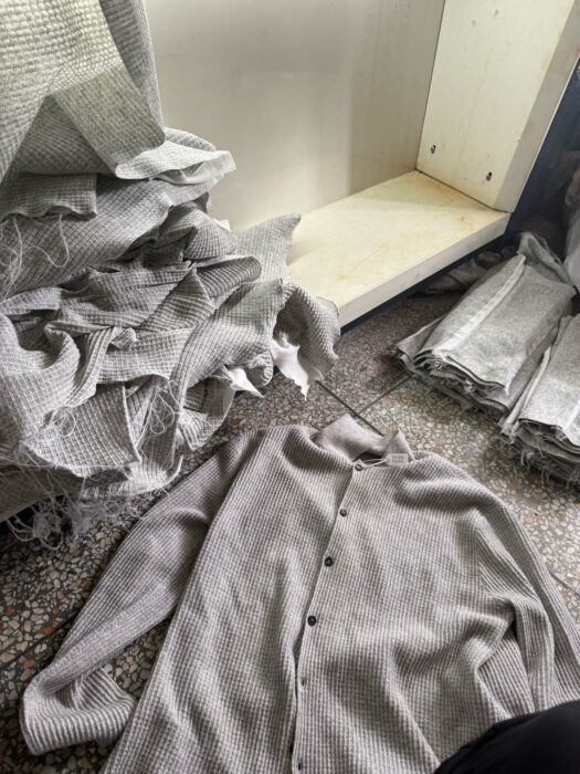 더로우 THE ROW 와플 니트 가디건 라이트 그레이 레플리카 미러급 SA급 S급 고퀄리티 하이엔드 최상급 의류 [남성] 8