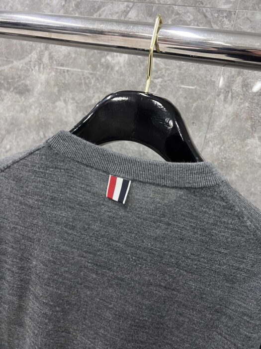 톰브라운 양팔 삼선 니트 레플리카 미러급 SA급 S급 고퀄리티 하이엔드 최상급 의류 [남성여성공용] 30